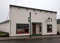 Redwood Avenue, home of FloBeds